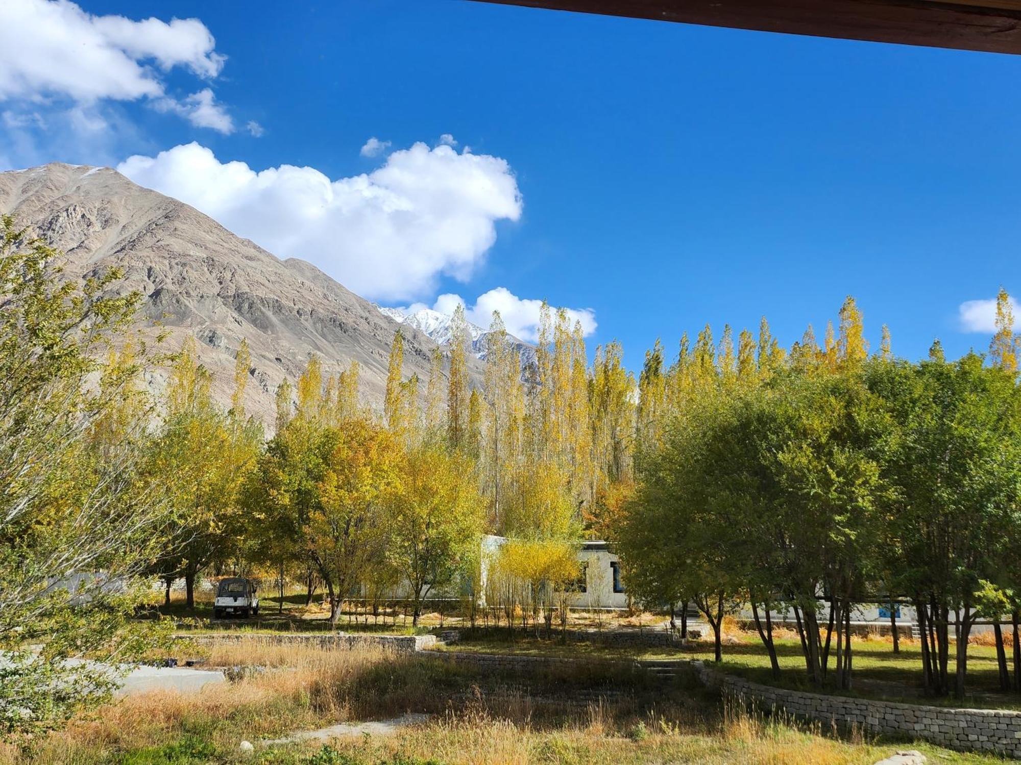 Lharimo Hotel Leh - Ladakh Eksteriør billede